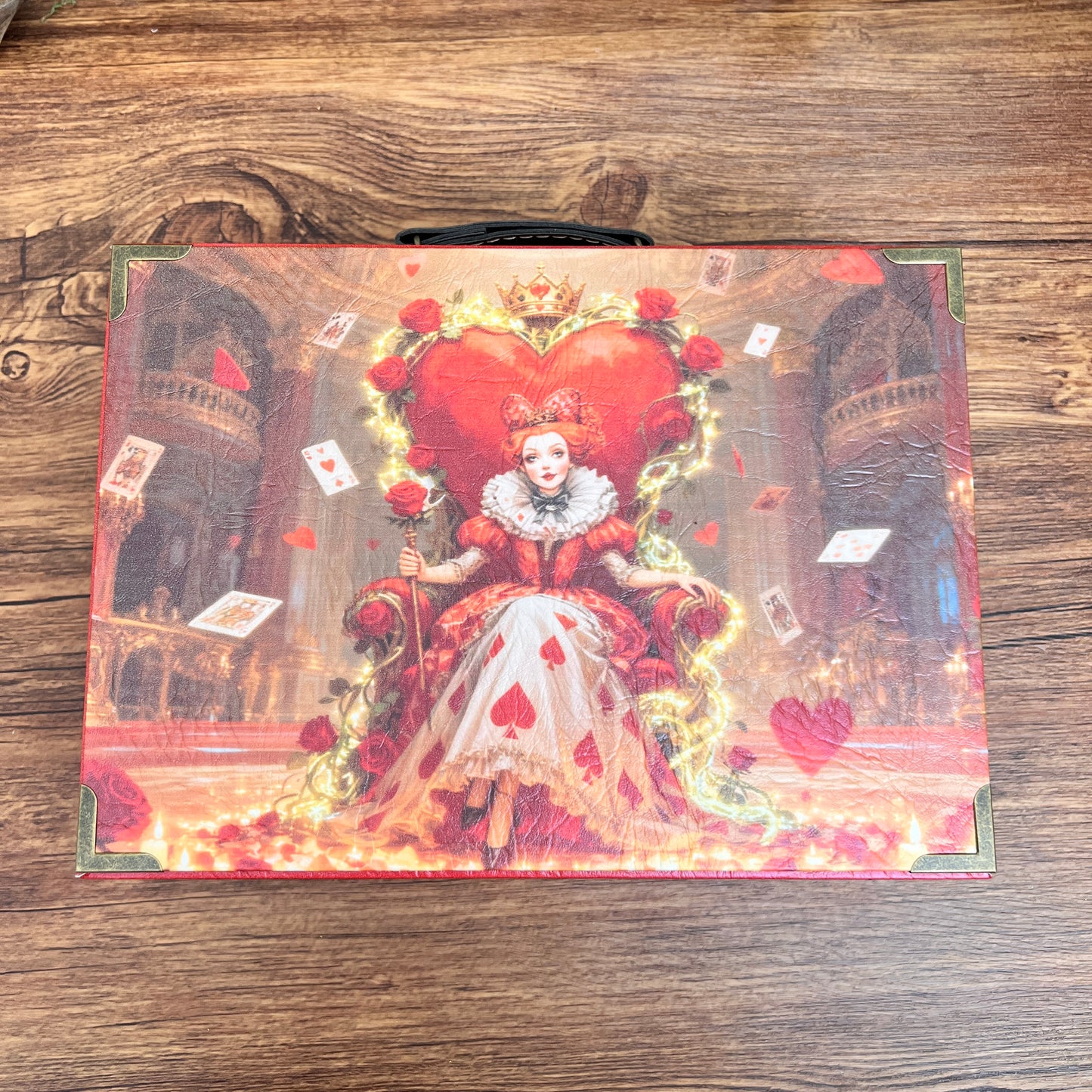 D007-Alice Queen of Heart Wooden Box