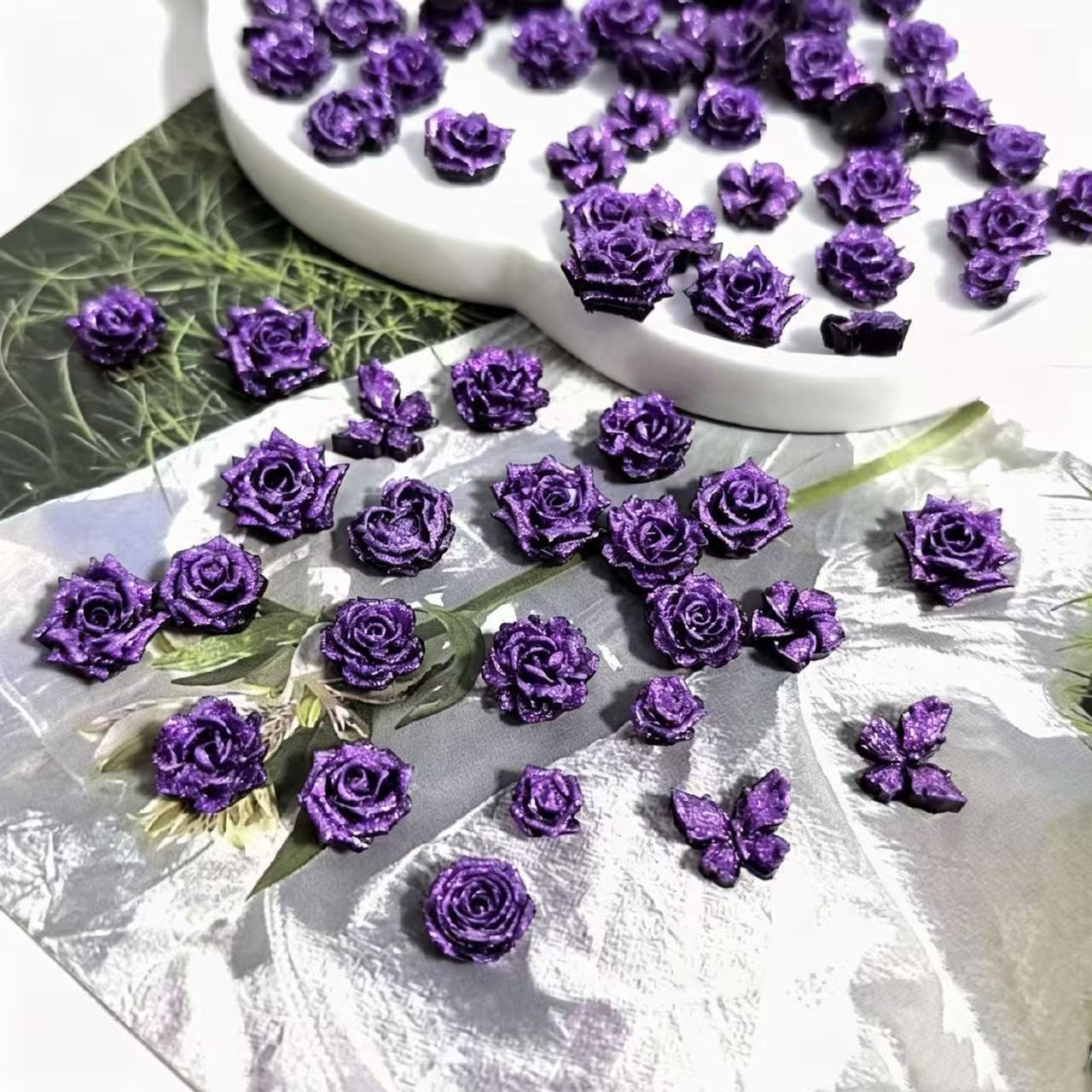 Shiny Small Gothic Roses Butterfly 20pcs/pack