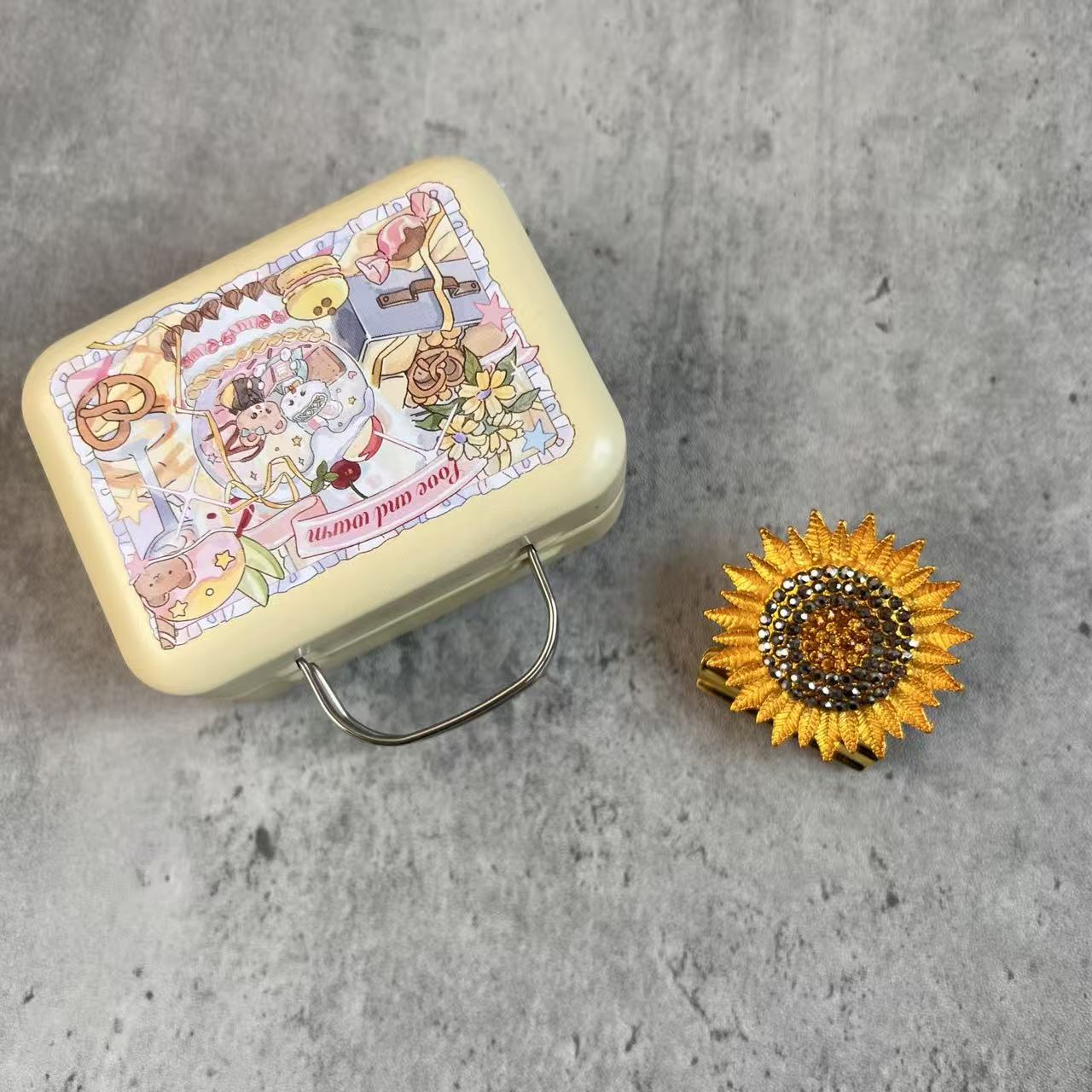 Sunny Handmade Sunflower Journal Clips