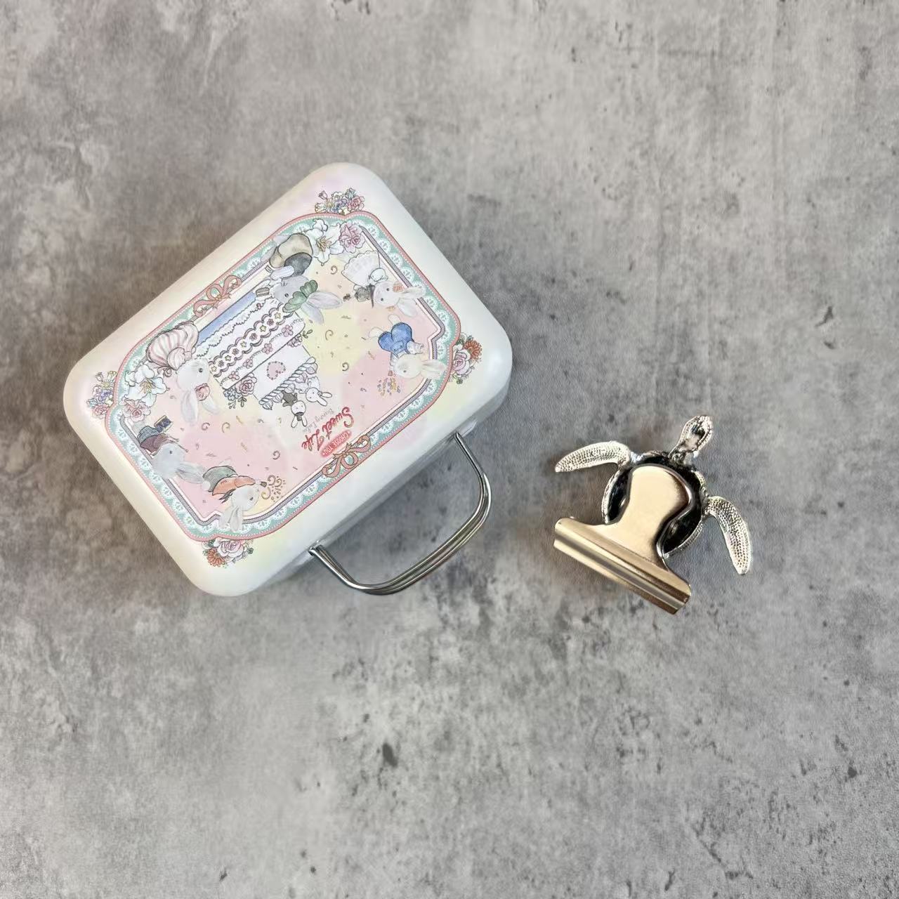 Sunny Handmade Turtle Journal Clips